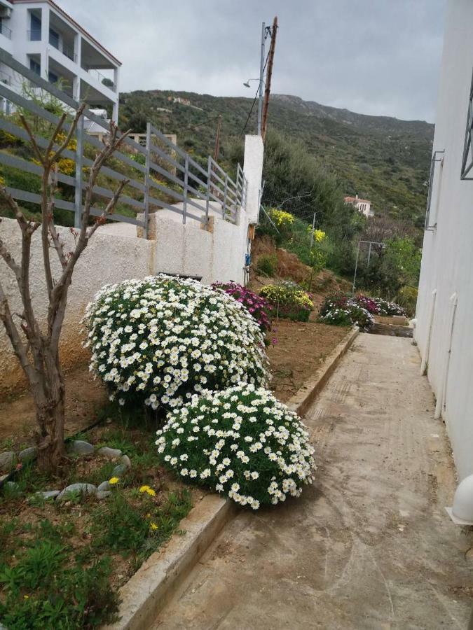 Agnanti Villa Akhladherí Exteriör bild